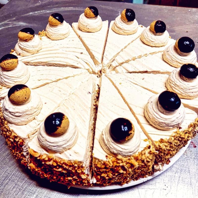 مبيت وإفطار بارشينيس Cafe Rudi Living المظهر الخارجي الصورة